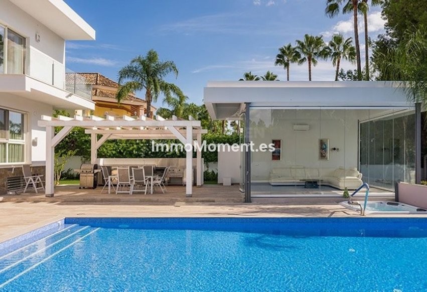 Revente - Villa - Marbella - Nueva Andalucía