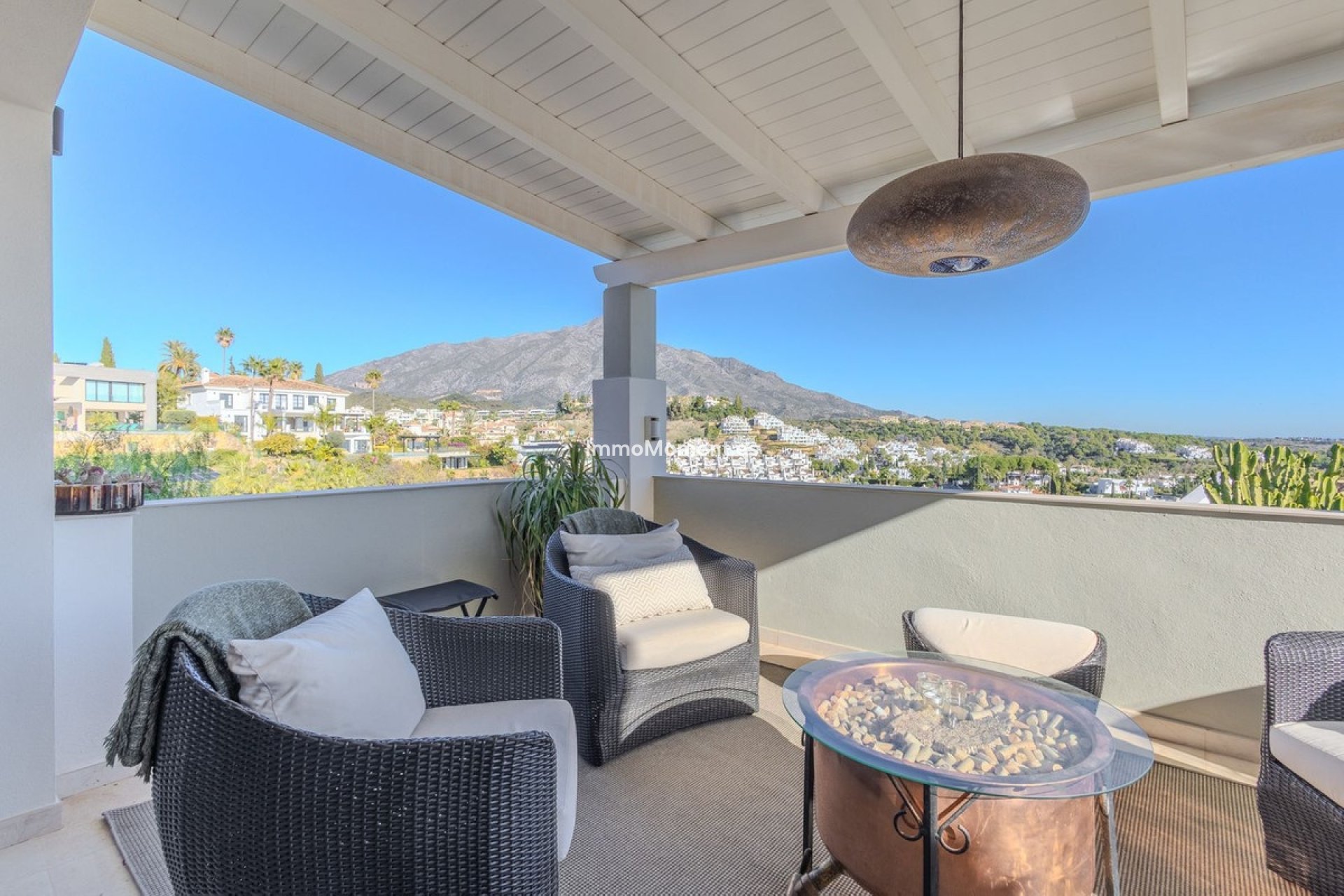 Revente - Villa - Marbella - Nueva Andalucía