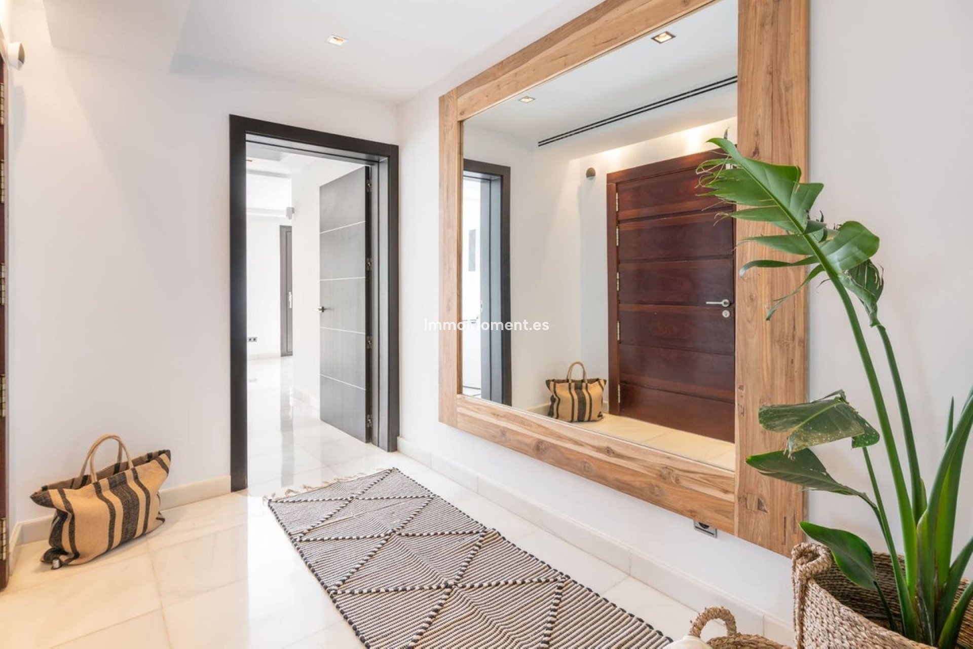 Revente - Villa - Marbella - Nueva Andalucía