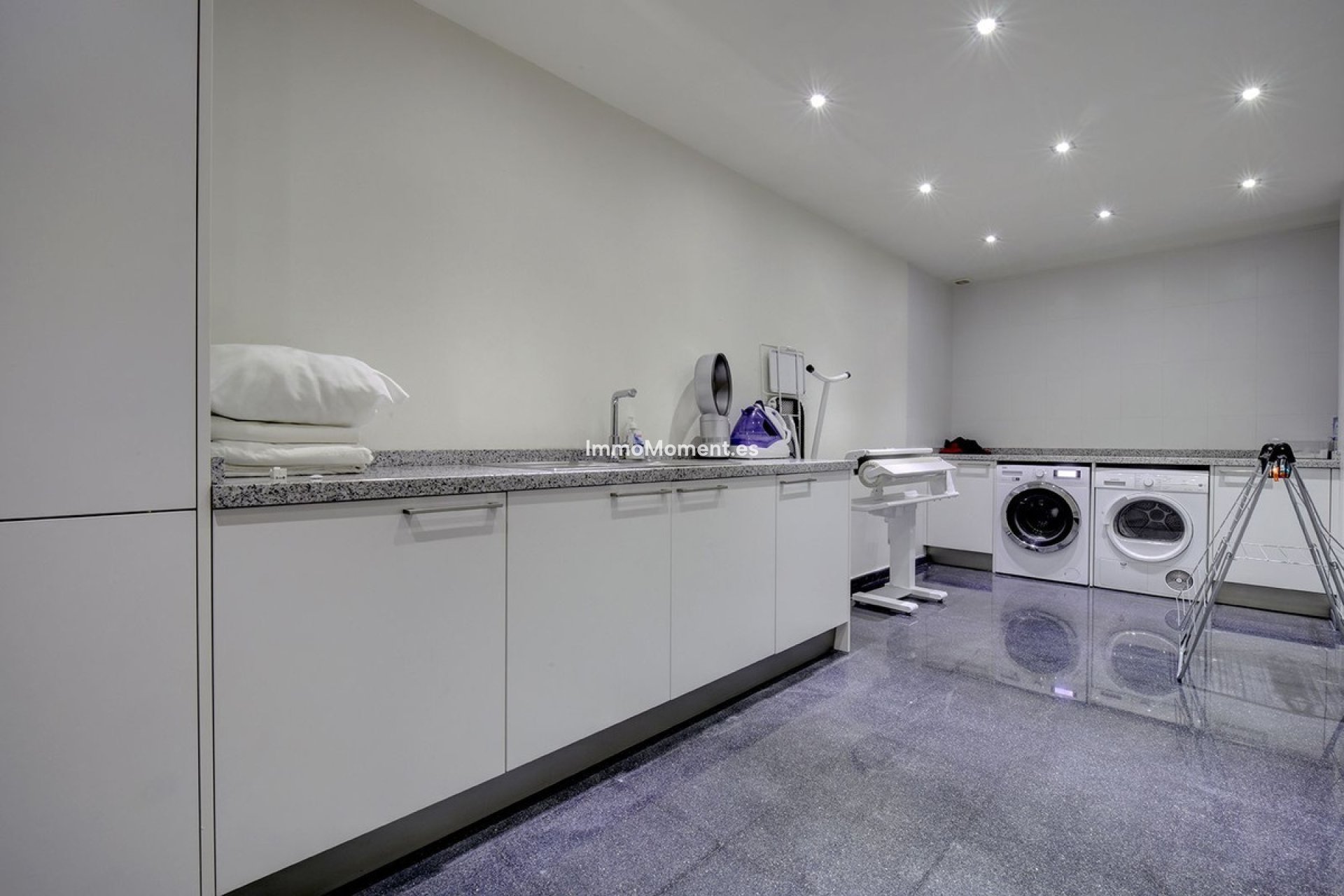 Revente - Villa - Marbella - Nueva Andalucía