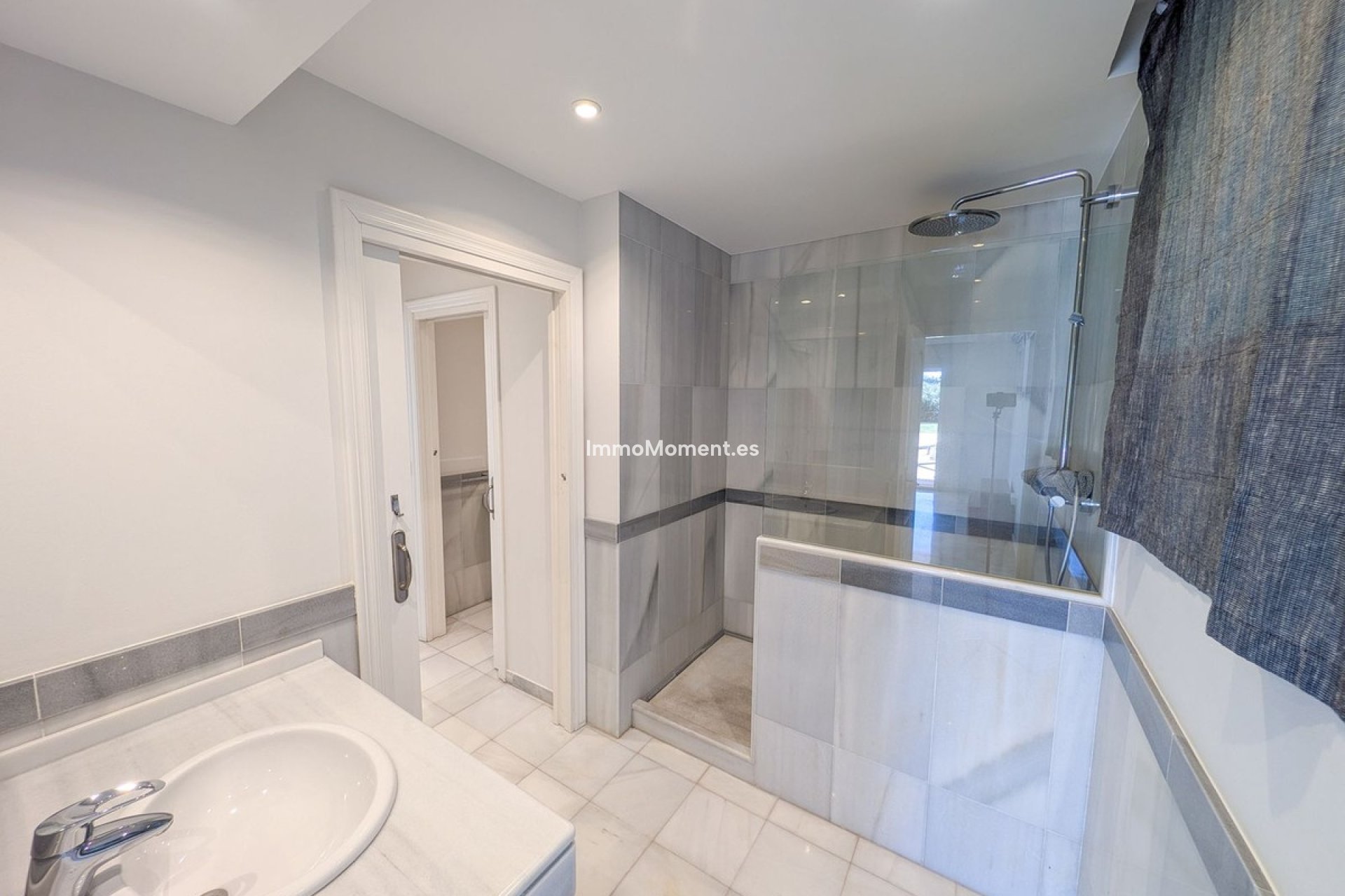 Revente - Villa - Marbella - Nueva Andalucía