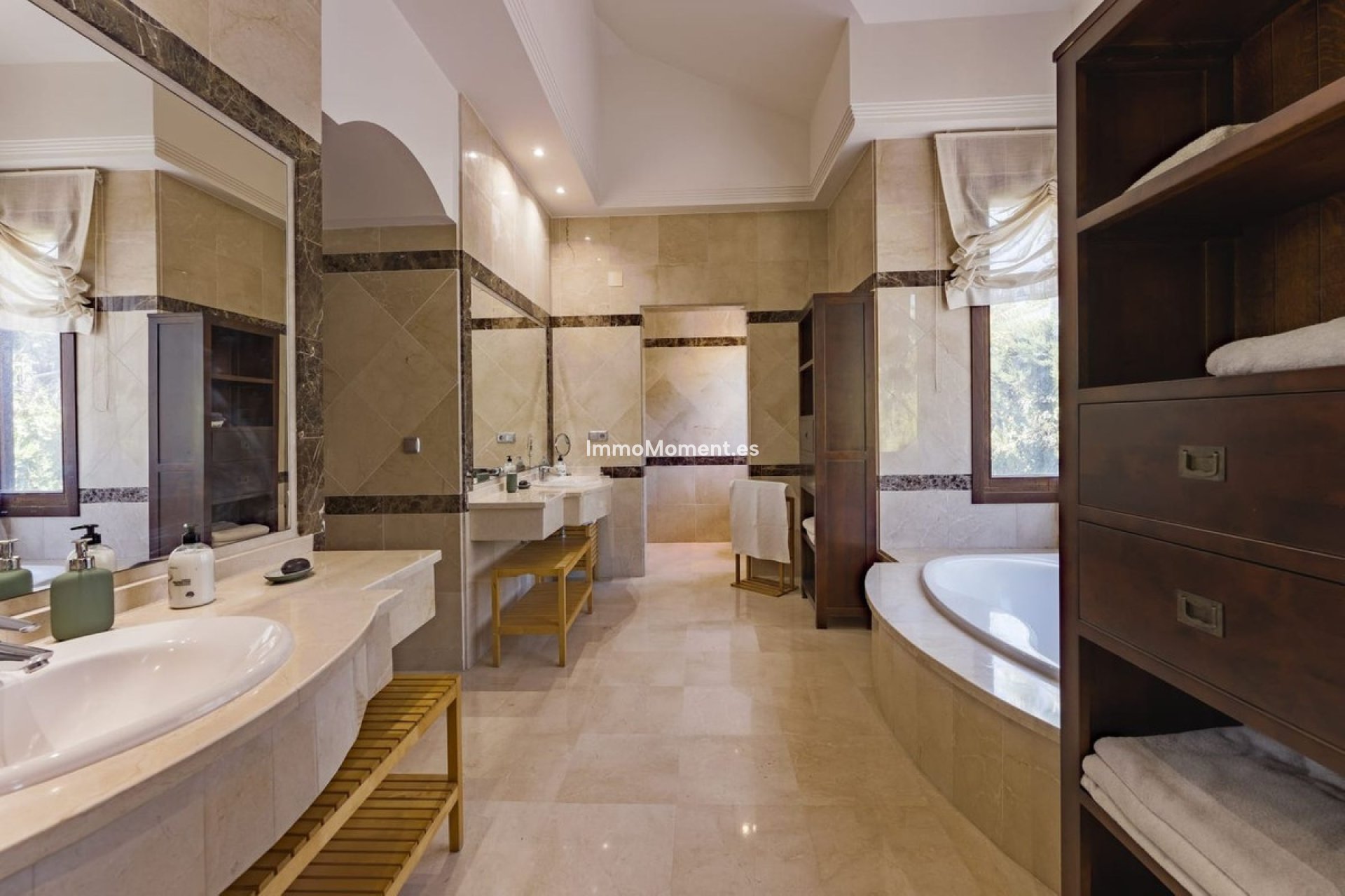 Revente - Villa - Marbella - Nueva Andalucía