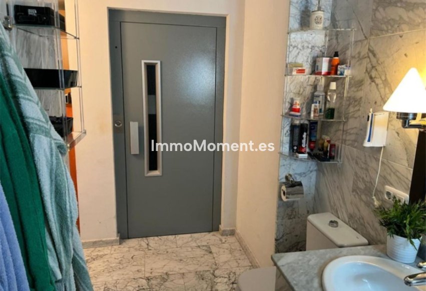 Revente - Villa - Marbella - Nueva Andalucía