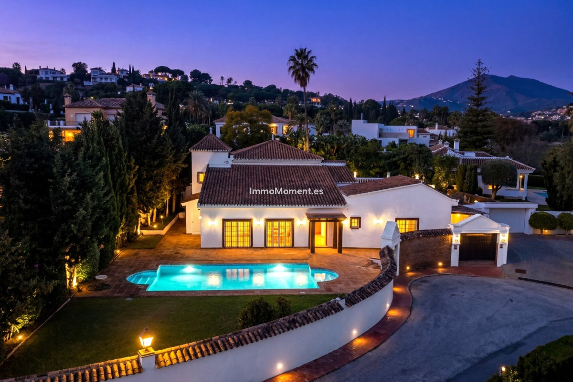 Revente - Villa - Marbella - Nueva Andalucía