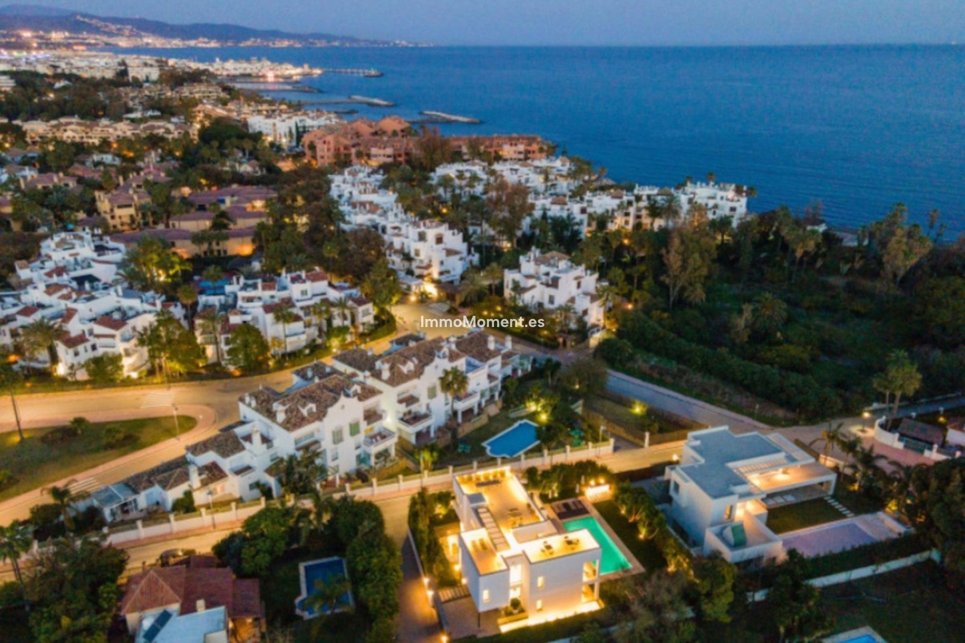 Revente - Villa - Marbella - Puerto Banús