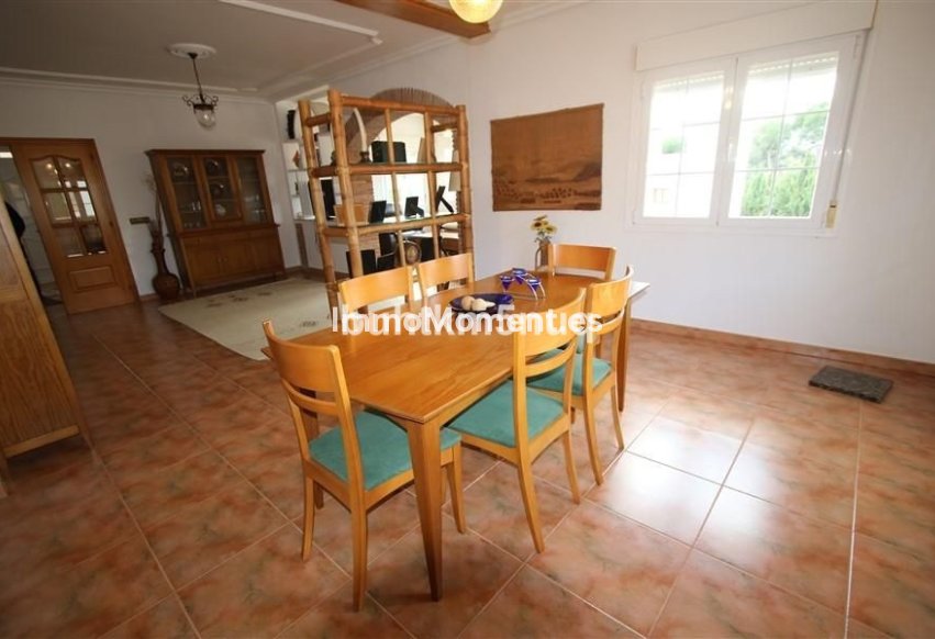 Revente - Villa - Pinoso - Los Pinos