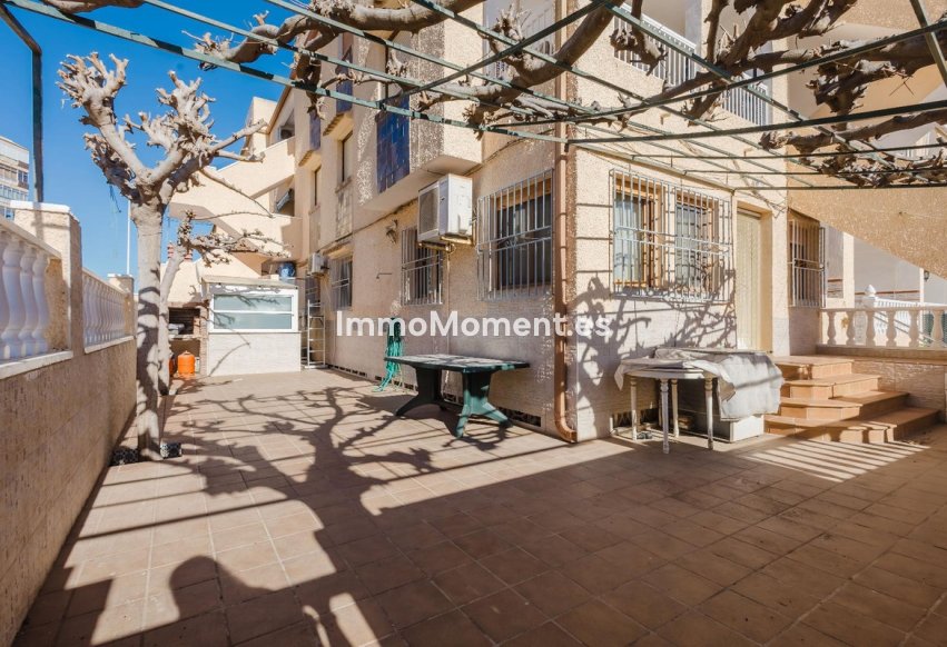 Revente - Villa - Torrevieja - Playa De La Mata