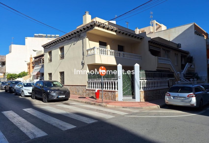 Revente - Villa - Torrevieja - Torrevieja Centro