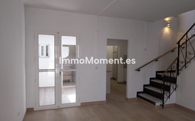 Rijtjeshuis - Bestaande woning - Binnenland  - Coín