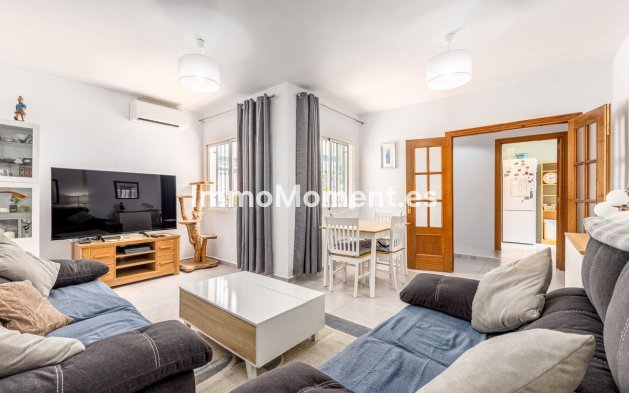 Rijtjeshuis - Bestaande woning - Binnenland  - RSO-33609