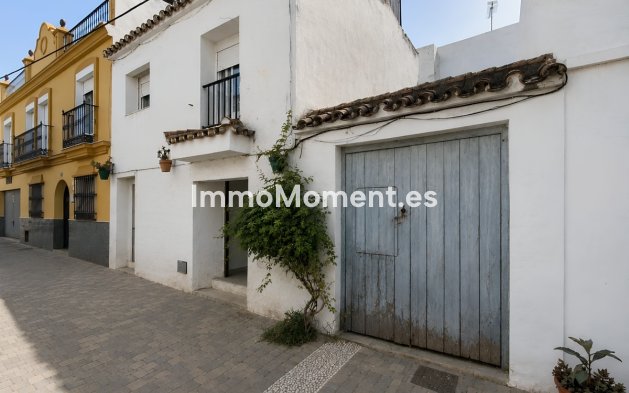 Rijtjeshuis - Bestaande woning - Estepona  - Estepona Centro
