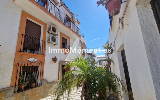 Rijtjeshuis - Bestaande woning - Estepona  - Estepona Centro