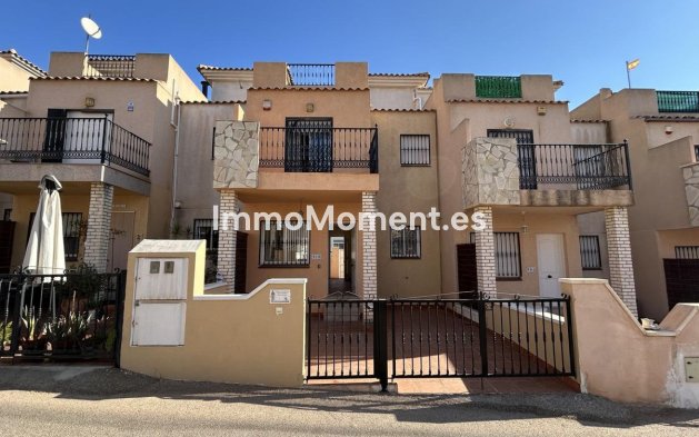 Rijtjeshuis - Bestaande woning - Los Altos - Los Altos