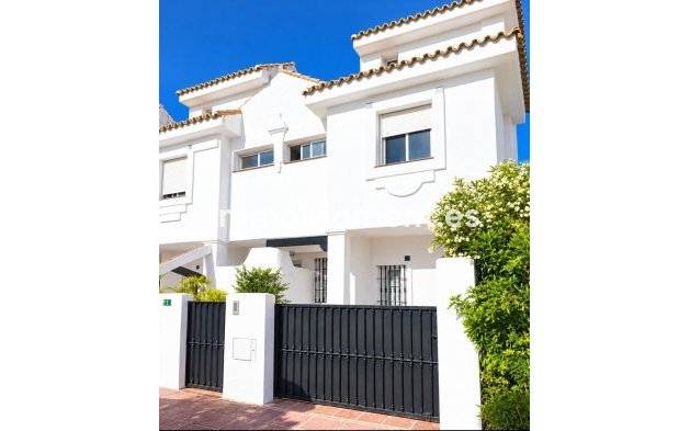 Rijtjeshuis - Bestaande woning - Marbella - Nueva Andalucía