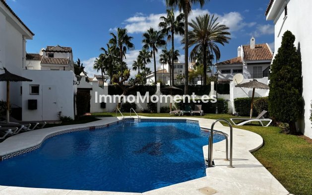 Rijtjeshuis - Bestaande woning - Marbella - Nueva Andalucía