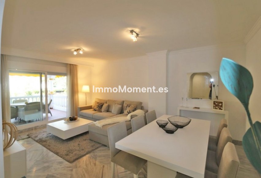 Short Term Rentals - Apartment - Marbella - Nueva Andalucía