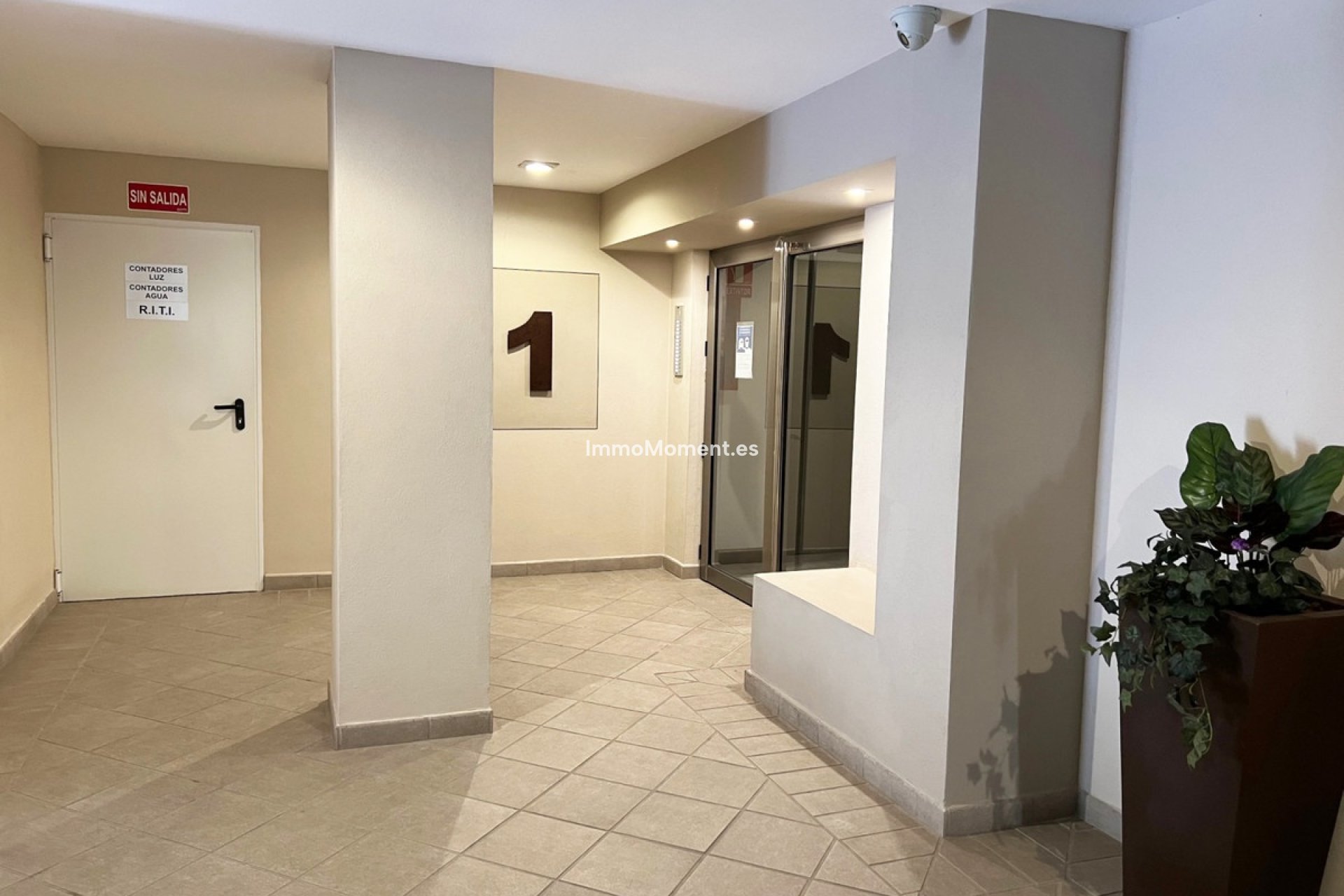 Short Term Rentals - Apartment - Marbella - Nueva Andalucía