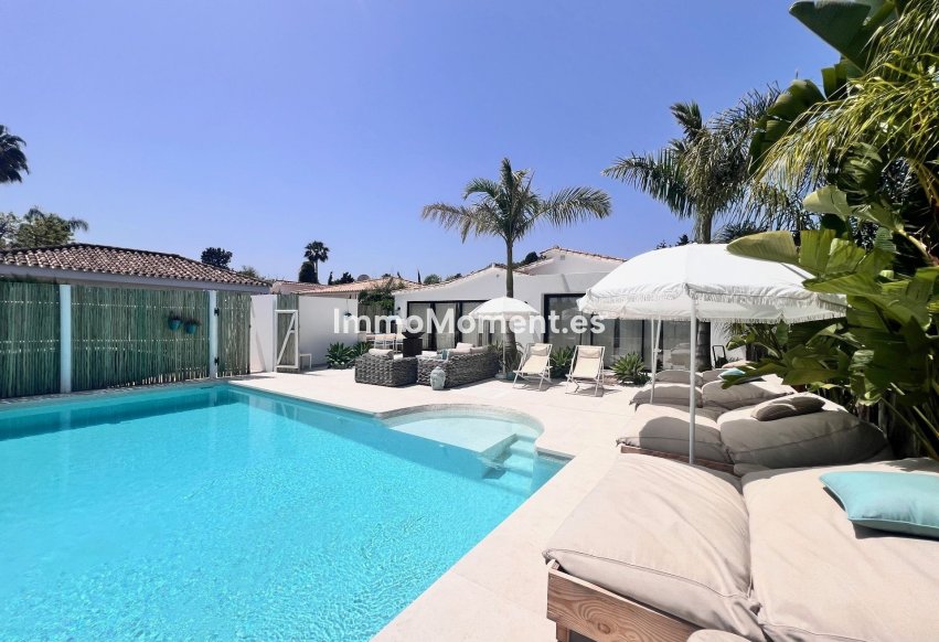 Short Term Rentals - Detached villa - Costalita