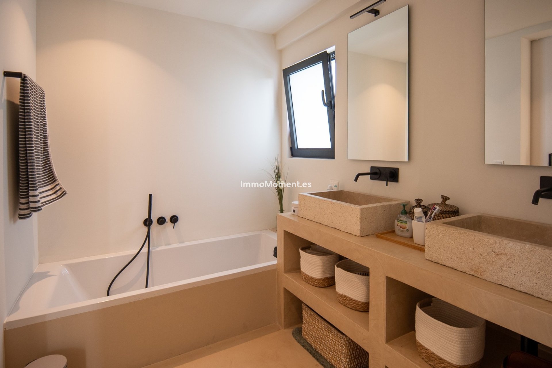 Short Term Rentals - Detached villa - Estepona - El Padron
