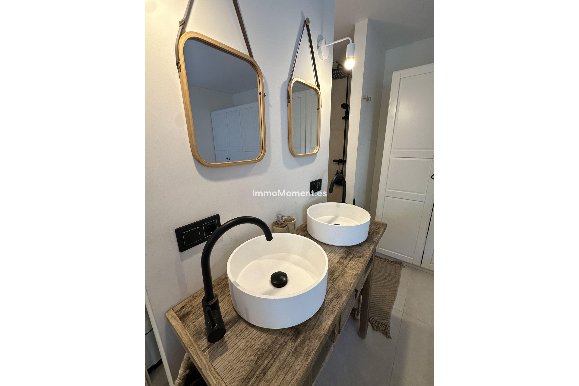 Short Term Rentals - Detached villa - New Golden Mile - Costalita