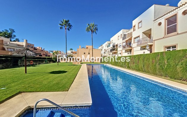 Townhouse - Resale - Estepona - Estepona Centro