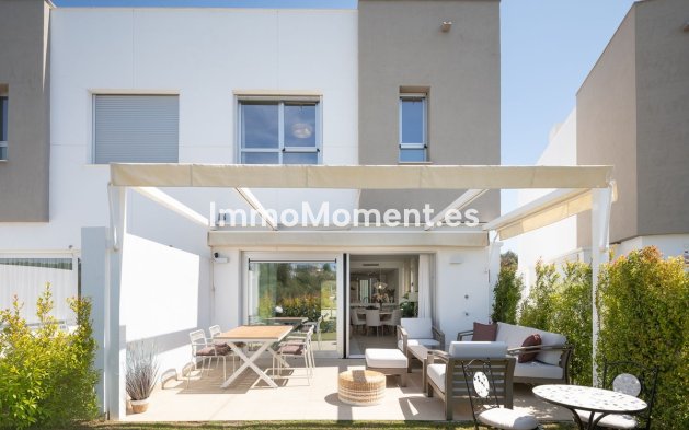 Townhouse - Resale - Estepona - Estepona Centro