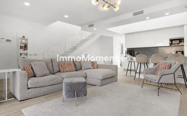Townhouse - Resale - Estepona - Estepona Centro