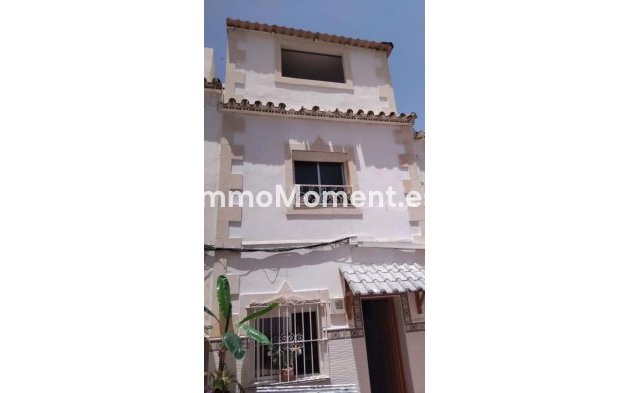 Townhouse - Resale - Estepona - Estepona Centro