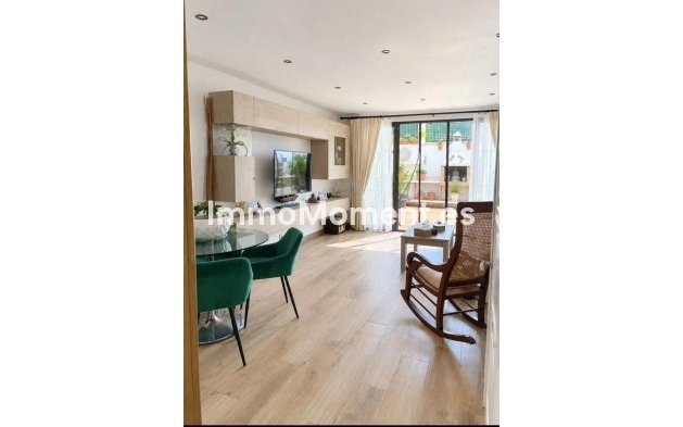 Townhouse - Resale - Marbella - Elviria
