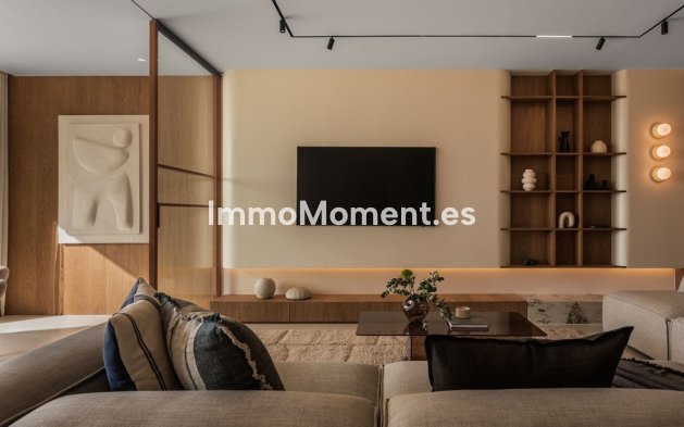 Townhouse - Resale - Marbella - Nueva Andalucía