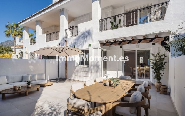 Townhouse - Resale - Marbella - Nueva Andalucía