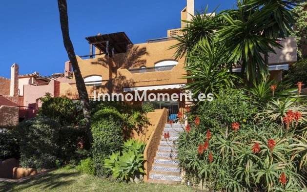 Townhouse - Resale - Marbella - Nueva Andalucía