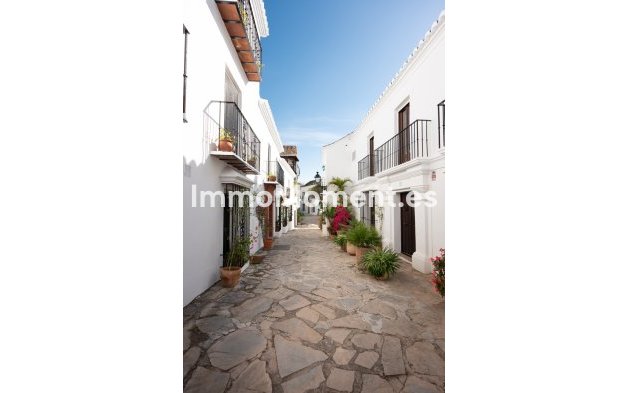Townhouse - Resale - Marbella - The Golden Mile