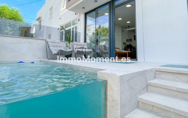 Townhouse - Resale - Torrevieja - Torrevieja Centro