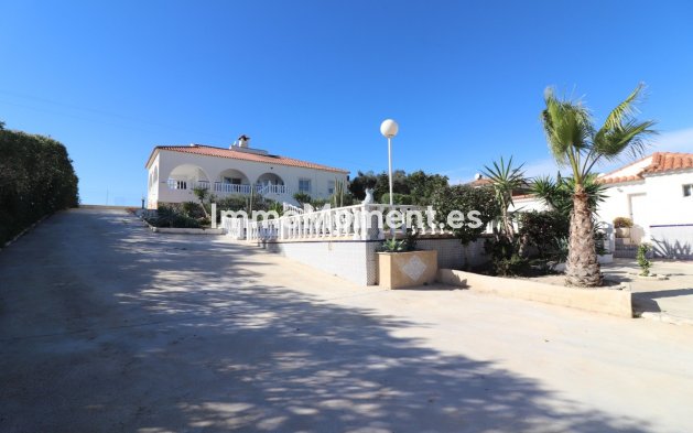 Villa - Bestaande woning - Algorfa - Algorfa Centro