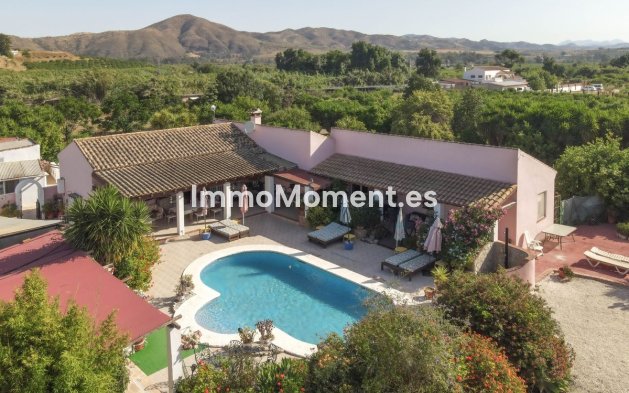 Villa - Bestaande woning - Binnenland  - Cártama Centro