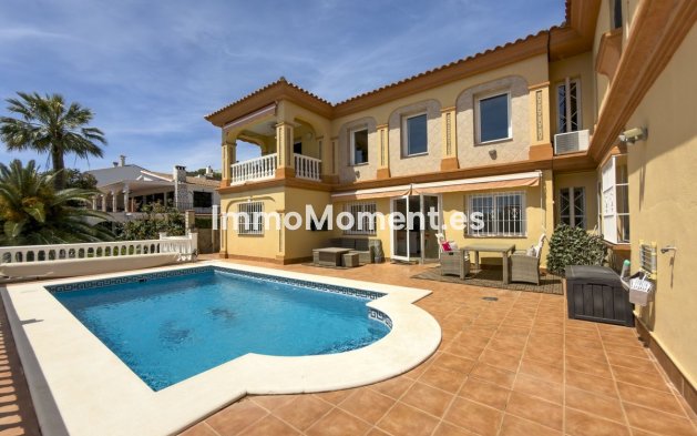 Villa - Bestaande woning - Binnenland  - Coín