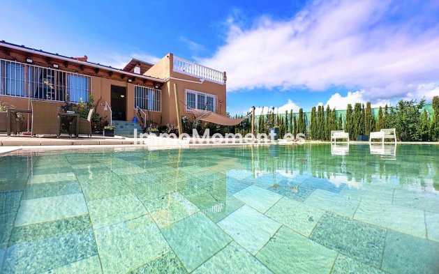 Villa - Bestaande woning - Estepona  - Estepona Centro