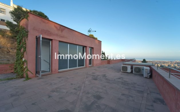 Villa - Bestaande woning - Málaga - El Atabal