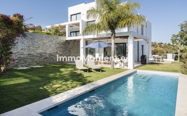 Villa - Bestaande woning - Marbella - Cabopino