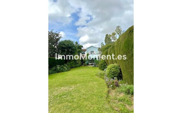 Villa - Bestaande woning - Marbella - Guadalmina Alta