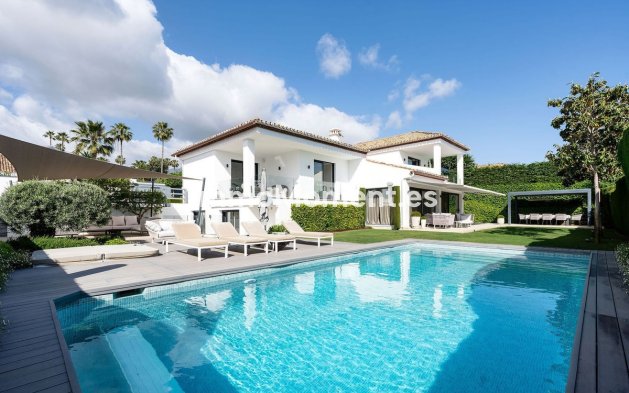 Villa - Bestaande woning - Marbella - Nueva Andalucía