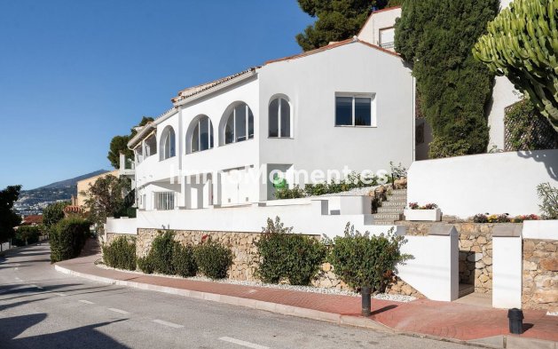 Villa - Bestaande woning - Marbella - Nueva Andalucía
