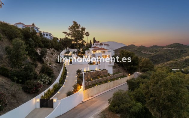 Villa - Bestaande woning - Marbella - Nueva Andalucía