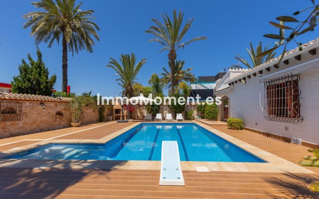 Villa - Bestaande woning - Orihuela - Punta Prima