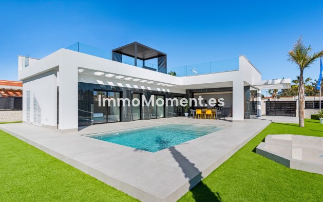 Villa independiente - Obra nueva - La Finca Golf - HBC-80258