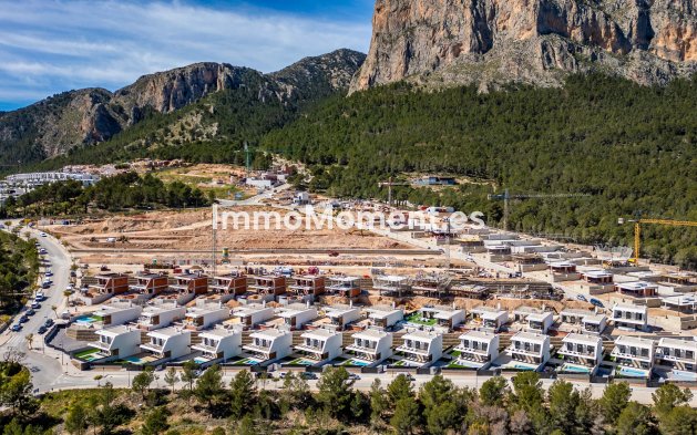 Villa independiente - Obra nueva - Polop - Polop