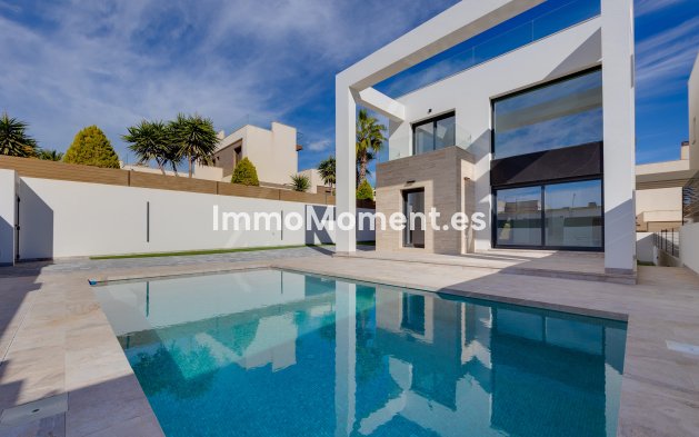 Villa independiente - Obra nueva - Torrevieja - HBC-44258