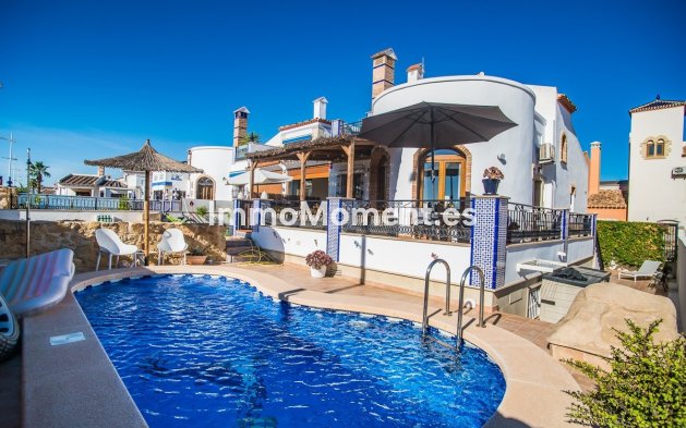 Villa independiente - Reventa - Algorfa - Algorfa Centro