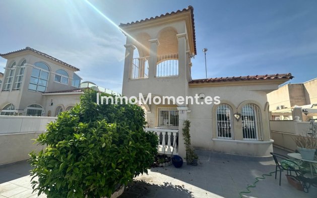 Villa independiente - Reventa - Algorfa - Algorfa Centro